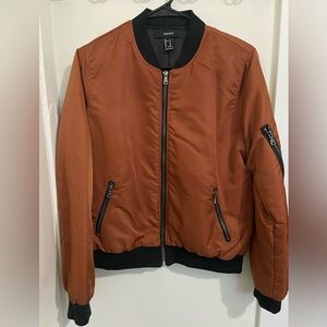 EUC FOREVER 21 PUFFER JACKET
